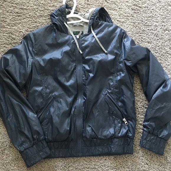 Windbreaker - Picture 2 of 5